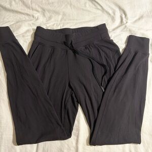 Lululemon Athletica Black Joggers size 4